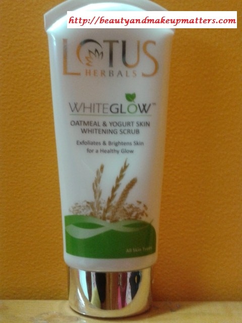 Lotus Herbals WhiteGlow Oatmeal & Yogurt Skin Whitening Scrub Review