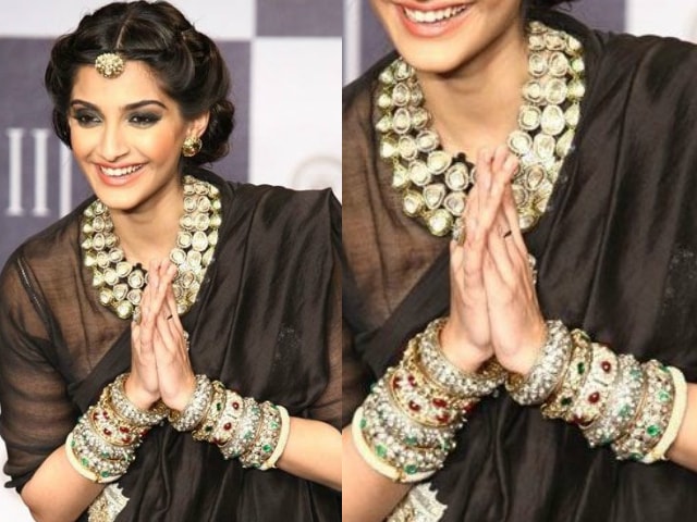 must-have-vintage-jewelry-for-indian-brides-kada-bangle-sonam-kapoor