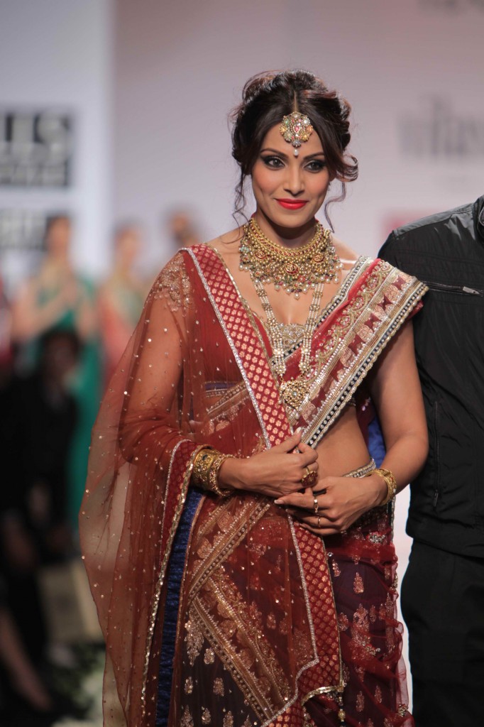 Bipasha in Lehnga