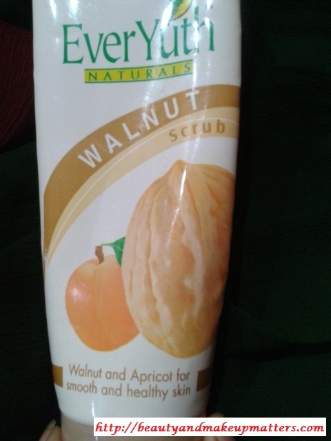 Everyuth-walnut-apricot-Scrub