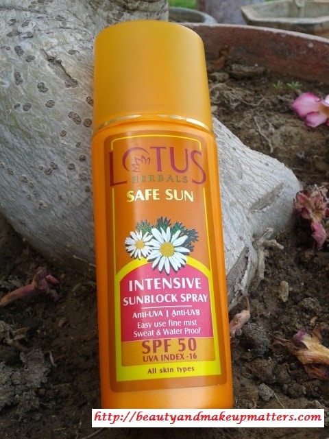Lotus-Herbals-Safe-Sun-Intensive-Sunblock-Spray-SPF-50-Review