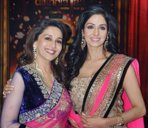 Sridevi-Madhuri-at-jhalak-finale