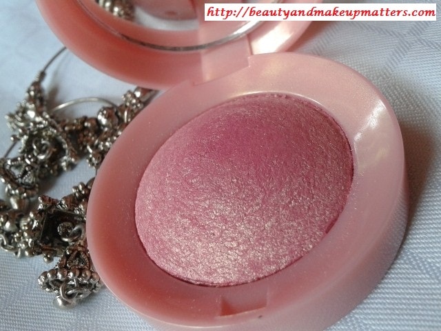 Bourjois-Ombre-a-Paupiers-Eye-Shadow-Rose-Tentation-Review