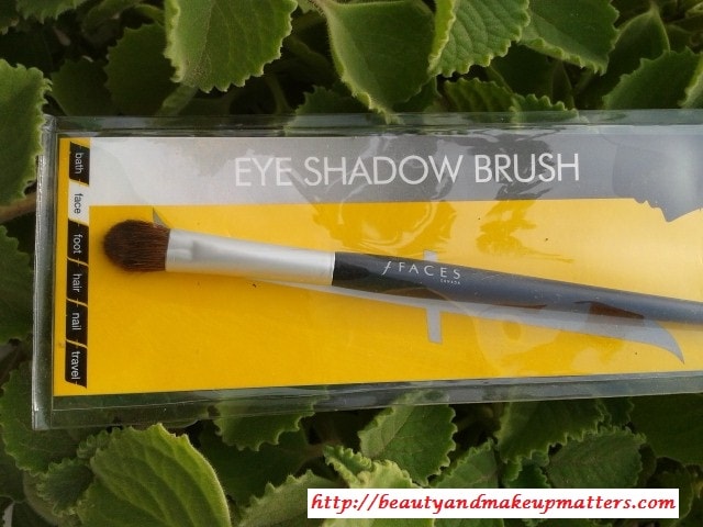 Faces-Canada-Eye-shadow-Brush