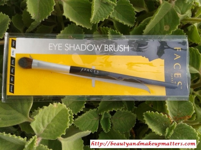 Faces-Canada-Eyeshadow-Brush-Review