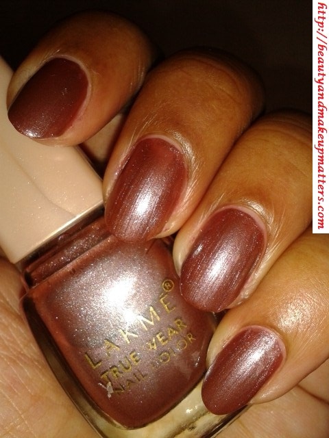 Lakme-True-Wear-Nail-Color-Sabhyachi-NOTD