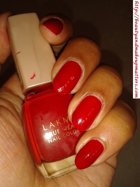 Lakme-True-Wear-Nail-Color-Siren-Red-NOTD