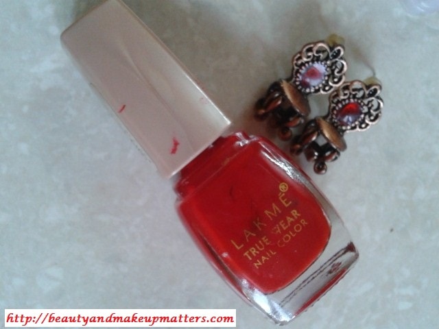 Lakme-True-Wear-Nail-Color-Siren-Red