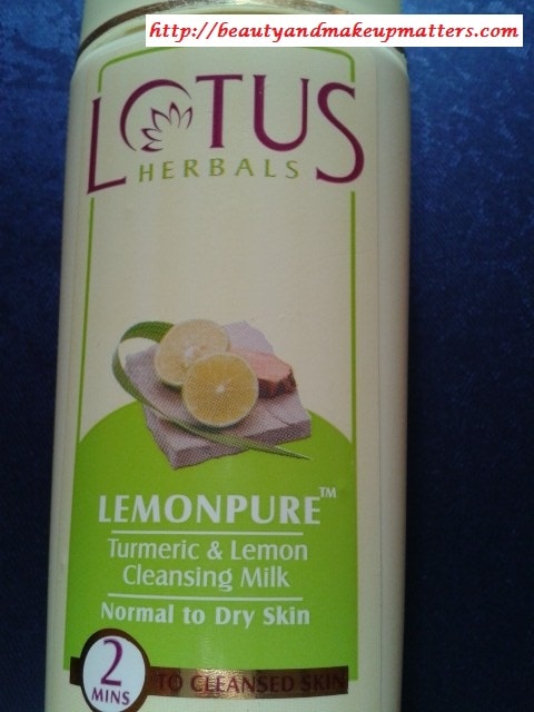 Lotus-Herbals-LemonPure-Turmeric-&-Lemon-Cleansing-Milk-Review
