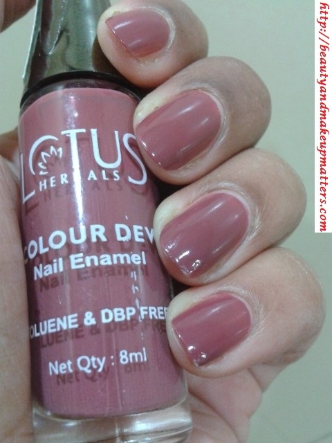 Lotus-Herbals-Nail-Enamel-My-Mahogany-Nail-Swatch