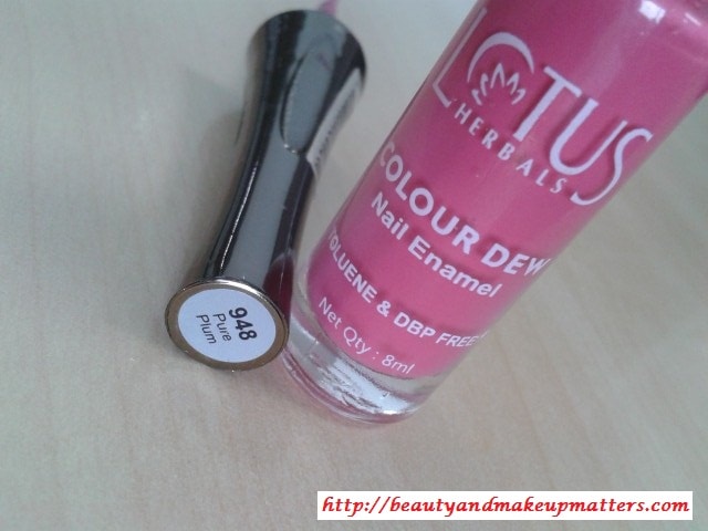 Lotus-Herbals-Pure-Plum-Nail-Enamel-Review