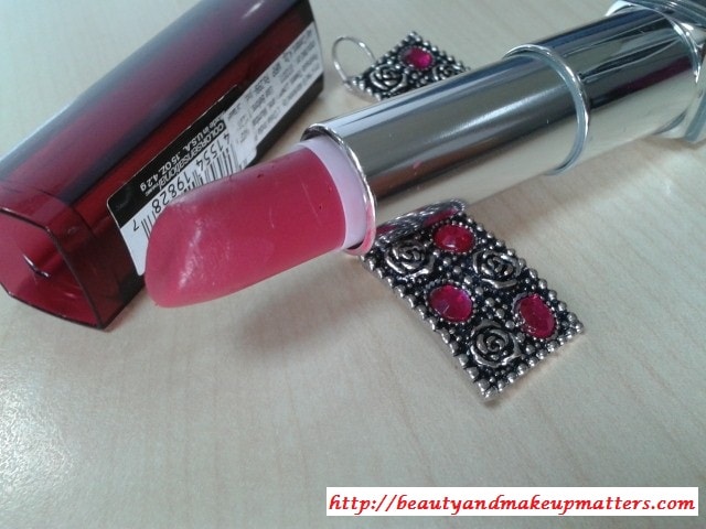 Maybelline-Color-sensational-Hooked-On-Pink-Lipstick-Review
