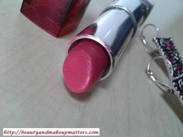 Maybelline-Colorsensational-Lipstick-Hooked-On-Pink-Review