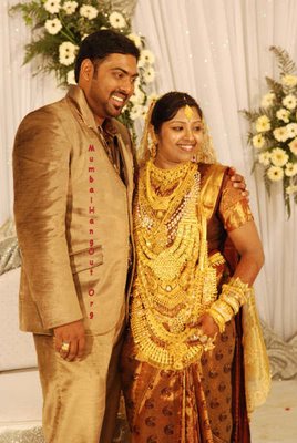 GoldatSouthIndianWedding