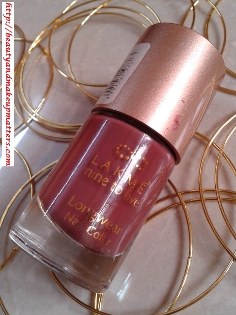 Lakme-Nine-to-Five-Nail-Paint-Lavender-Lush-Review