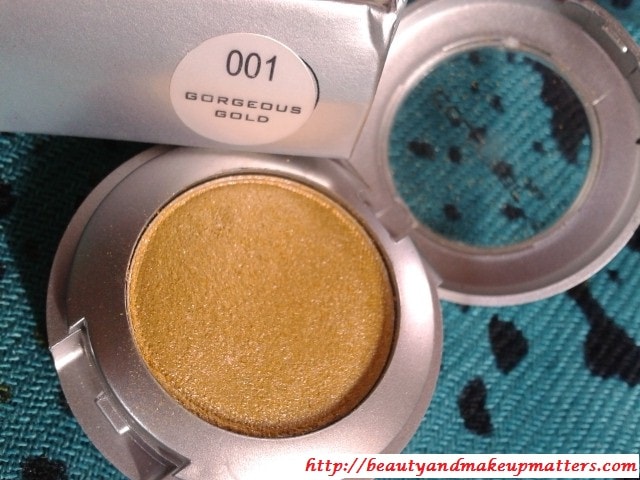 Colorbar-EyeShadow-Gorgeous-Gold-01-Review