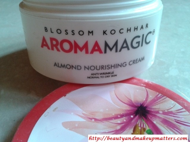 BlossomKochhar-AromaMagic-Almond-Nourishing-Cream-Anti-Wrinkle-Review