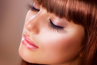 Makeup-Tricks-For-Longer-EyeLashes