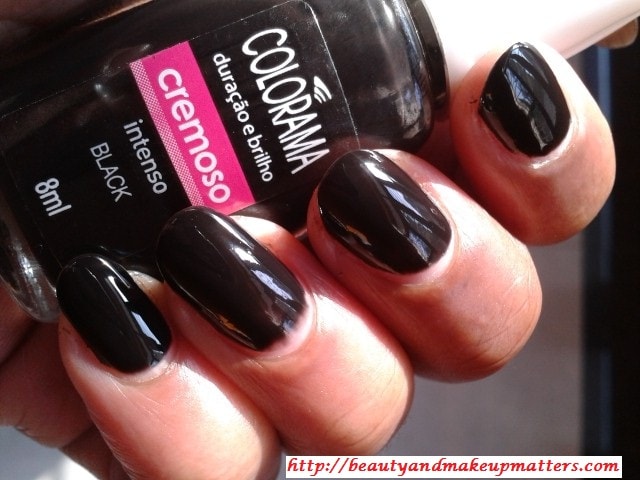 Maybelline-Coloroma-Nail-Enamel-Black-Swatch