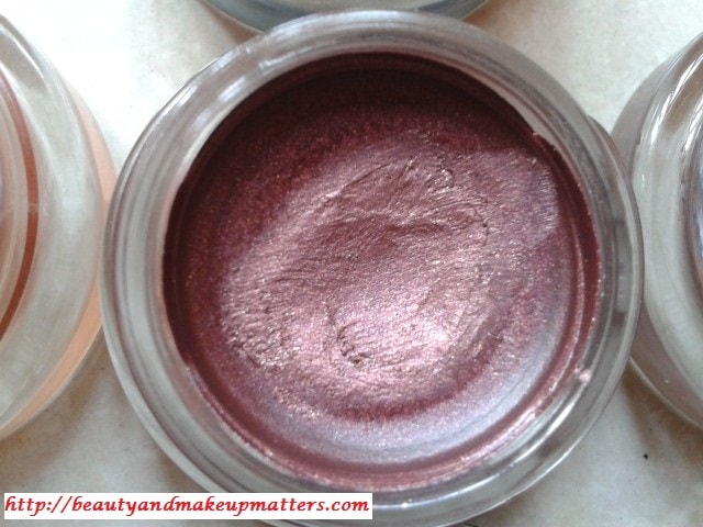 Swatch-Maybelline-Color-Tattoo-Eye-Shadow-Pomegranate-Punk