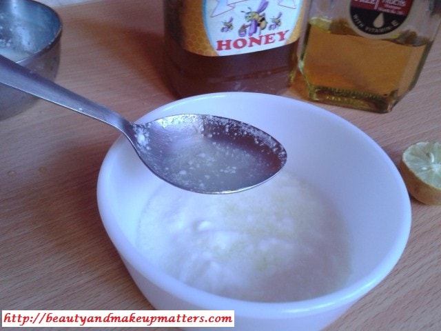 Easy-Curd-Lemon-Hair-Pack-DIY-Step2