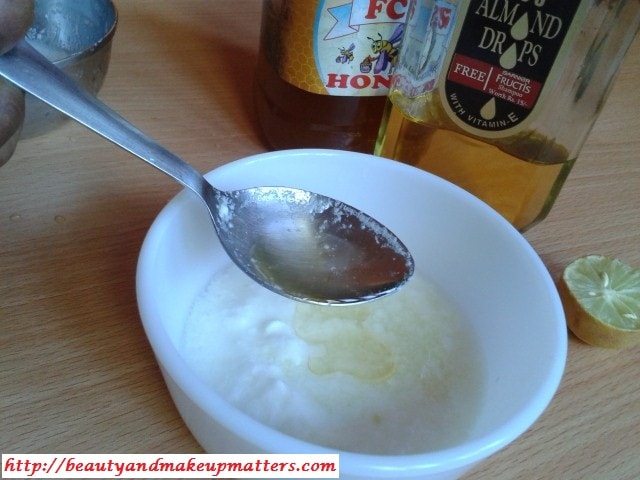 Easy-Curd-Lemon-Hair-Pack-DIY-Step3