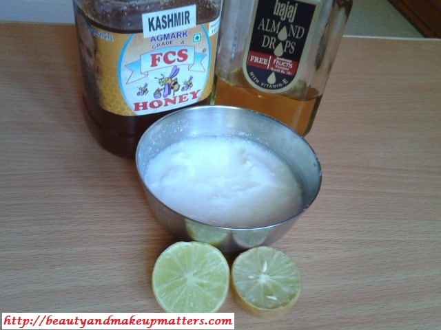 Easy-Curd-Lemon-Hair-Pack-DIY