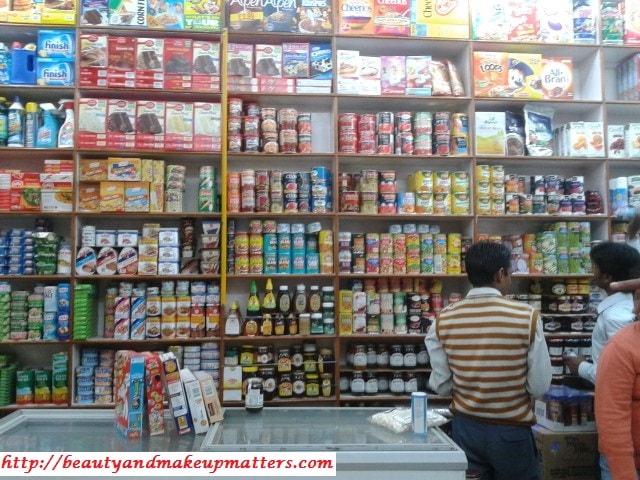 Food-Shop-At-INA-Market