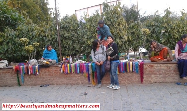 HairBeading-Outside-Dilli-Haat