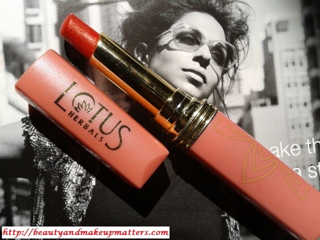 Lotus-Herbals-Floral-Stay-Long-Lasting-Lipstick-Red-Rover