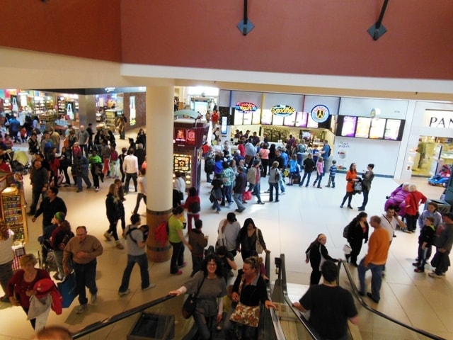 Crowd@Mall Of America