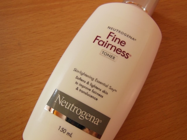 Neutrogena Fine Fairness Toner Finished