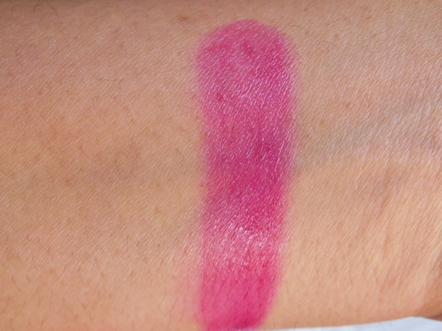 Revlon Just Bitten Kissable Balm Stain Smitten Swatch