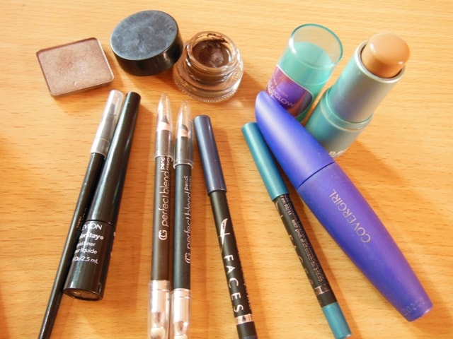 Travel Favorites-Eye and Face Makeup Products