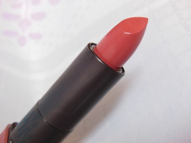 CoverGirl Lip Perfection Lipstick Heavenly 260 Review
