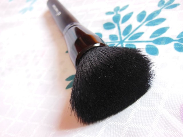 E.L.F Powder Brush