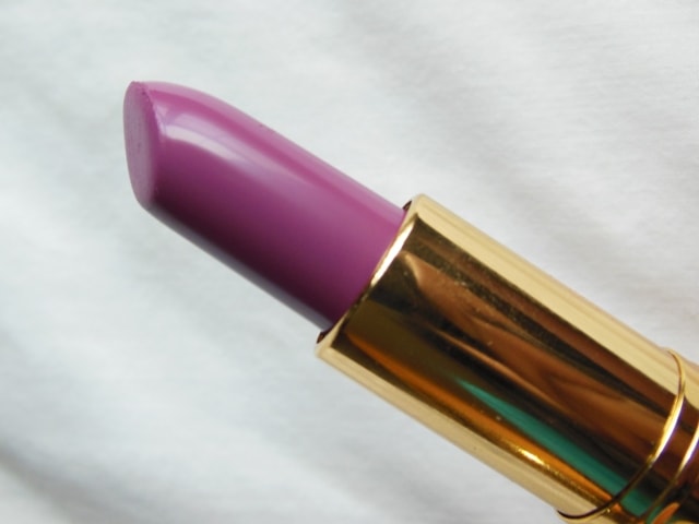 Revlon Super Lustrous Berry Haute Lipstick Review