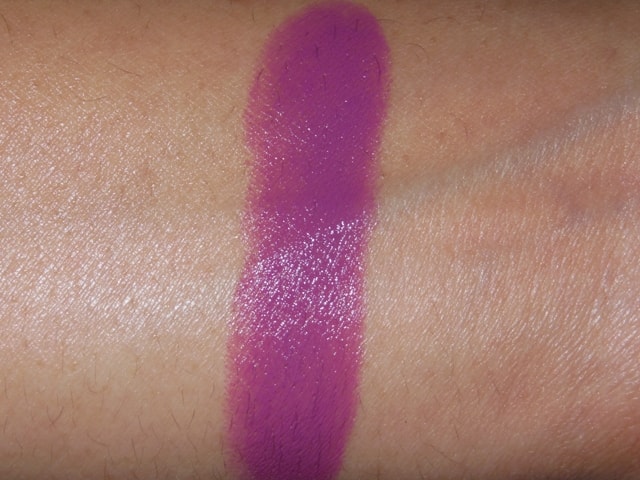 Revlon Super Lustrous Lipstick Berry Haute 660 Swatch3