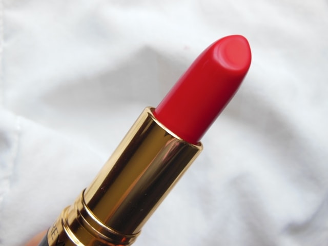 Revlon Super Lustrous Lipstick in Love That Red