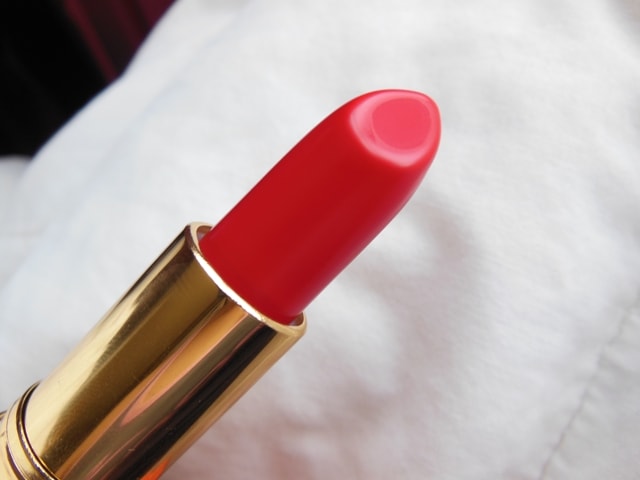 Revlon Super Lustrous Love That Red Lipstick Review