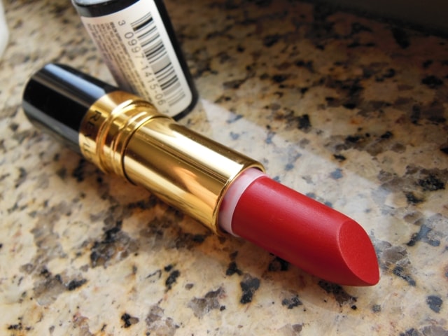 Revlon Superlustrous Matte Really Red Lipstick Review
