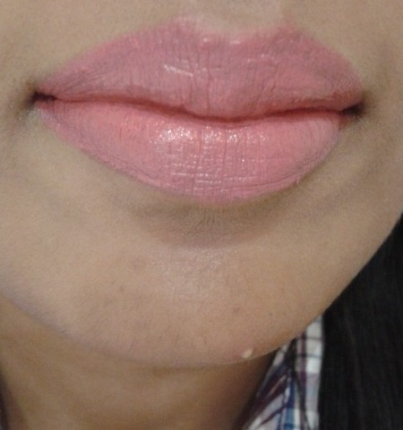 CoverGirl Lip Perfection Heavenly Lipstick Lip Swatch