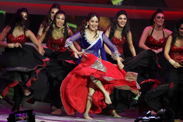 Madhuri Dixit at IIFA Awards 2013- Dance Performance