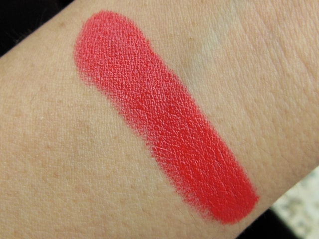 Revlon Super Lustrous Lipstick Fire & Ice Swatch