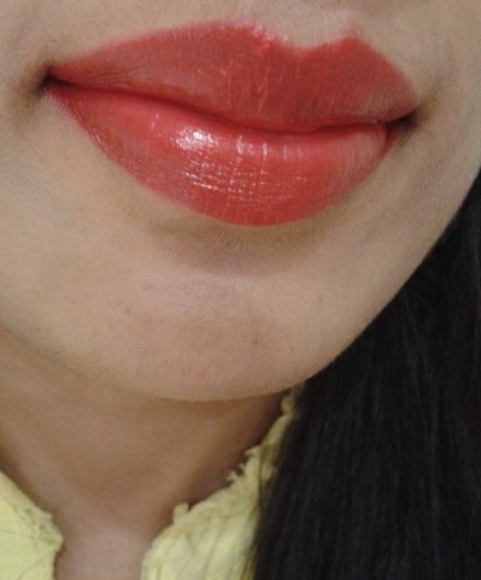 Revlon Super Lustrous Love That Red Lipstick LOTD