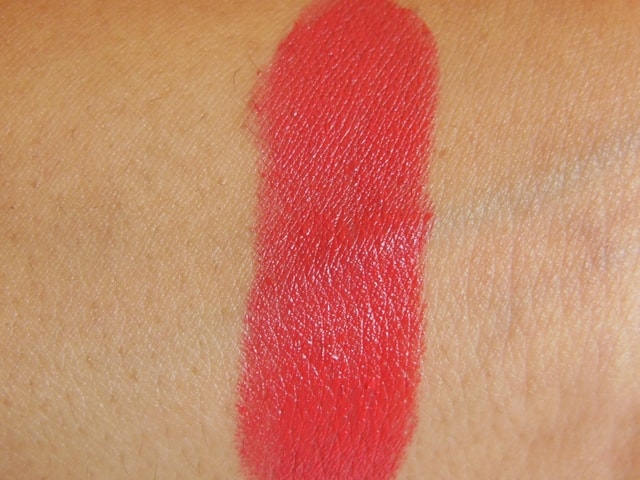 Revlon SuperLustrous Lipstick Love That Pink Swatch