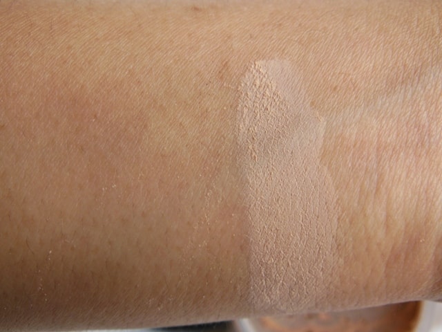 NYX Mineral Matte Finishing Powder Swatch