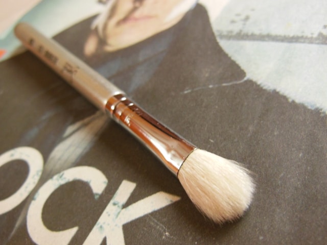 SIGMA #E25 Blending Brush Review