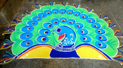 vibrant-peacock-design-rangoli