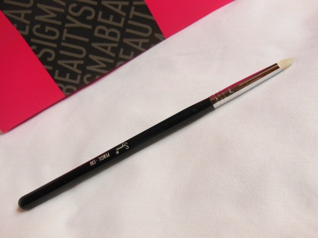 SIGMA Eye Makeup Pencil E30 Brush Review1